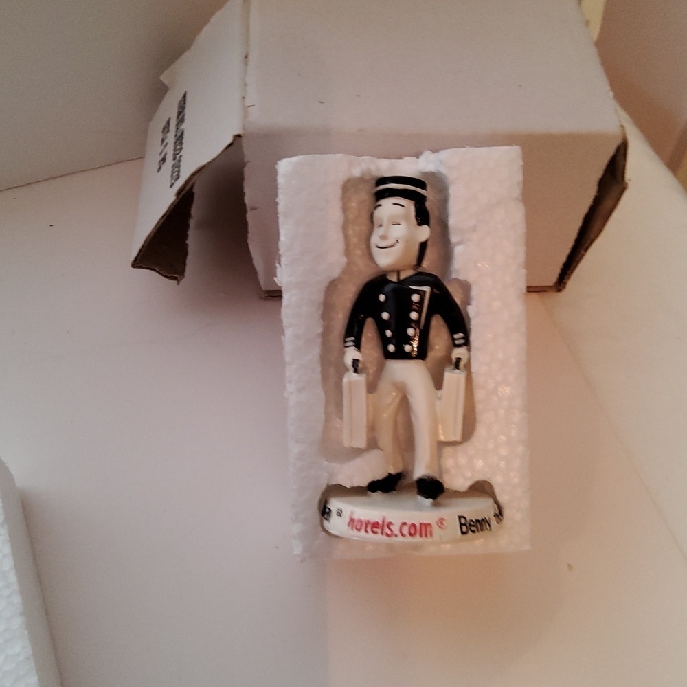 Benny the Bellman hotels.com